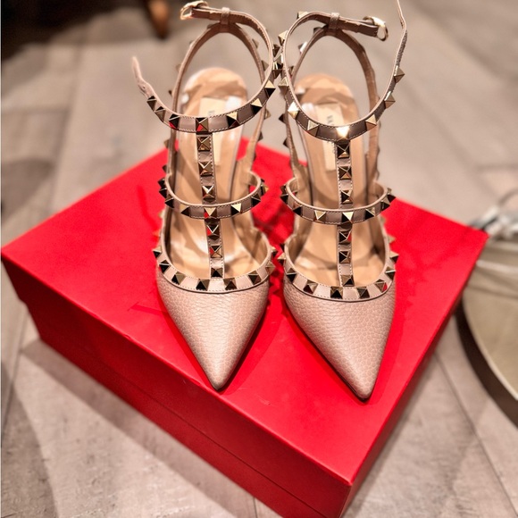 Valentino Garavani Poudre “Rockstud” sizer 7b - Picture 8 of 16